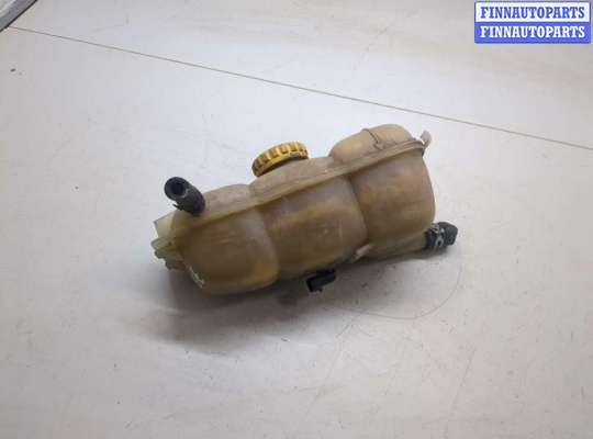 Бачок расширительный на Opel Omega B