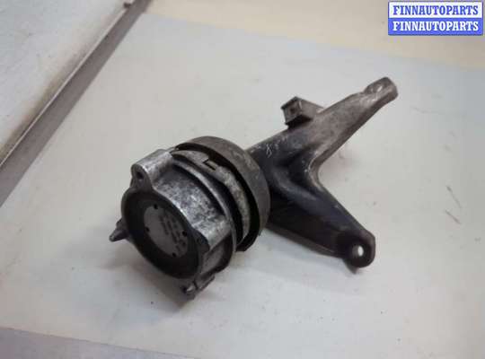 Подушка крепления двигателя AU1744358 на Audi A8 (D3) 2002-2010