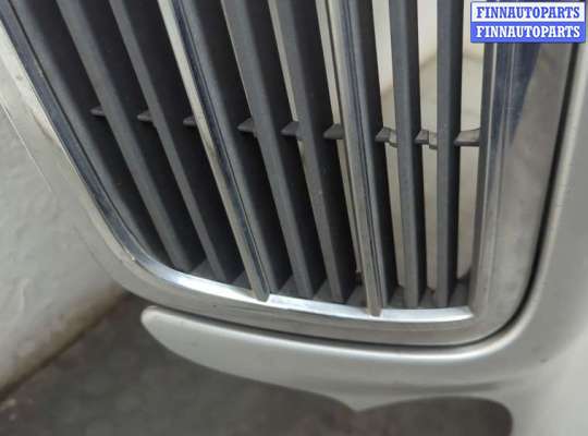 купить Решетка радиатора на Mercedes C W203 2000-2008