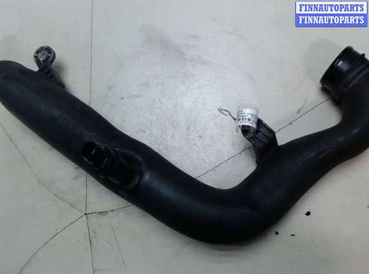 Патрубок интеркулера VG2489647 на Volkswagen Passat 6 2005-2010