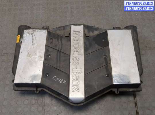 Накладка декоративная на ДВС MB1704666 на Mercedes CLK W209 2002-2010