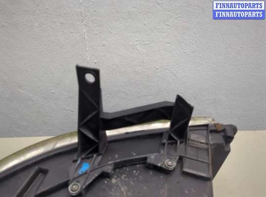 Фара передняя на Volkswagen Transporter T5