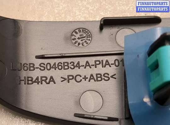 купить Пластик панели торпеды на Ford Escape 2019-2022