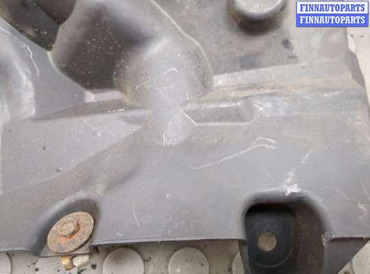 купить Пластик (Обшивка) моторного отсека на BMW 5 F10 2010-2017