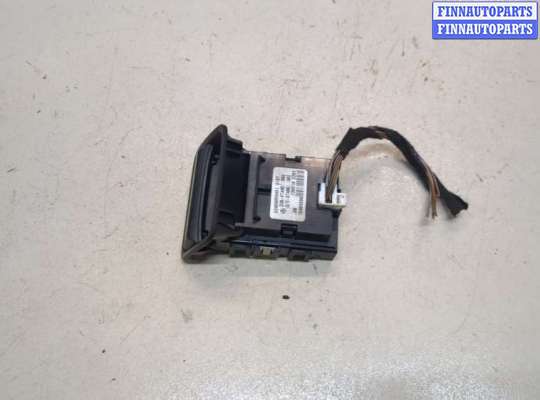 Кнопка стояночного тормоза (ручника) MB1558936 на Mercedes ML W166 2011-2015