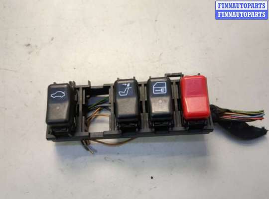 купить Кнопка аварийки на Mercedes S W140 1991-1999