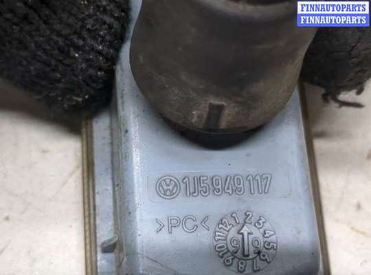 купить Повторитель поворотов на Volkswagen Passat 5 1996-2000