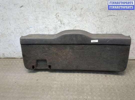 купить Обшивка крышки (двери) багажника на Volvo V50 2004-2007