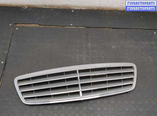 купить Решетка радиатора на Mercedes C W203 2000-2008