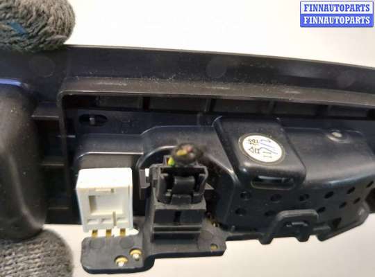 купить Фонарь салона (плафон) на Ford Explorer 2010-2015