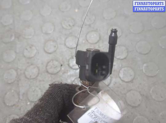 купить Форсунка топливная на BMW 7 E65 2001-2008