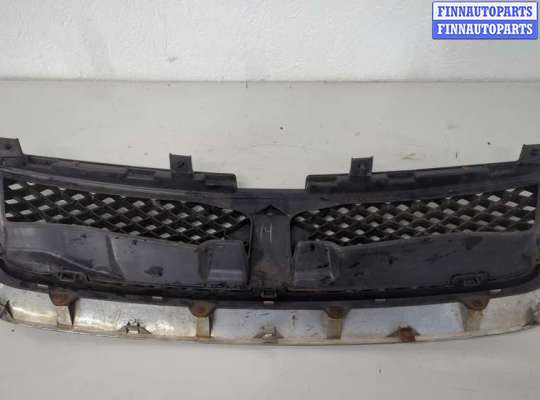 купить Решетка радиатора на Suzuki Grand Vitara 2005-2016