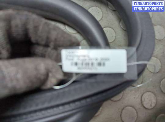 купить Уплотнитель на Ford Kuga 2019-2024