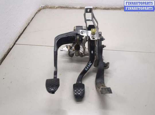 купить Узел педальный (блок педалей) на Audi A4 (B5) 1994-2000