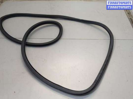 купить Уплотнитель на Porsche Panamera 2009-2016