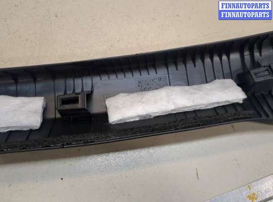 купить Обшивка стойки на Toyota C-HR 2016-2023