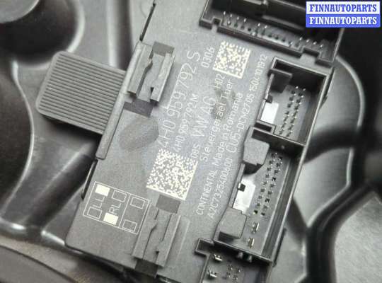 купить Стеклоподъемник электрический на Volkswagen Touareg 2014-2018