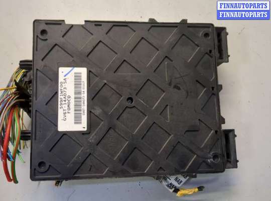 купить Блок предохранителей на Ford Escape 2015-2019