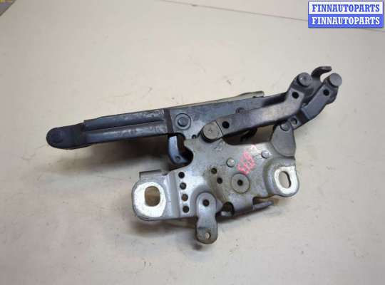 Петля капота на BMW 2 (F22/F23)