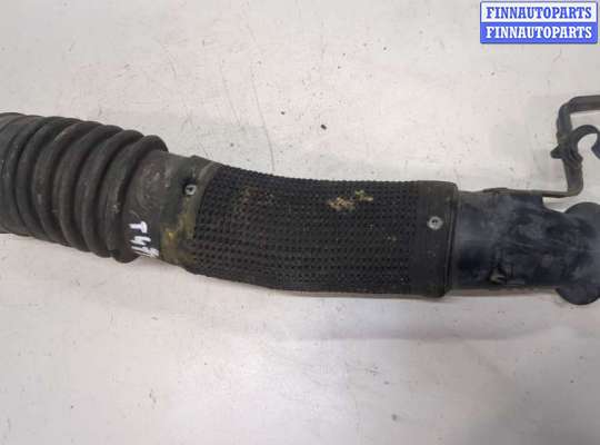 купить Воздухозаборник на Toyota RAV 4 2000-2005