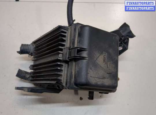 Блок предохранителей TT879686 на Lexus RX 2003-2009