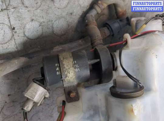 Бачок омывателя на Mazda CX-7