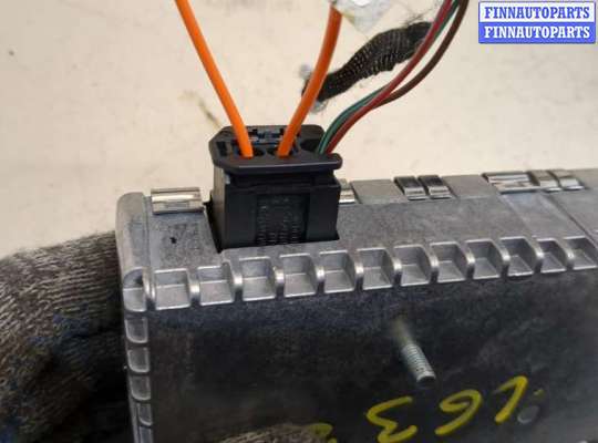 купить Блок управления радиоприемником на Mercedes C W204 2006-2015