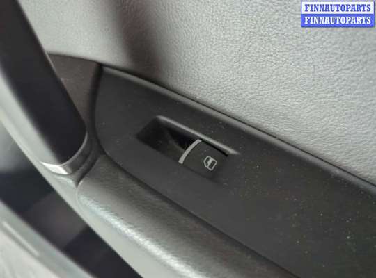 купить Дверная карта (Обшивка двери) на Volkswagen Touareg 2014-2018