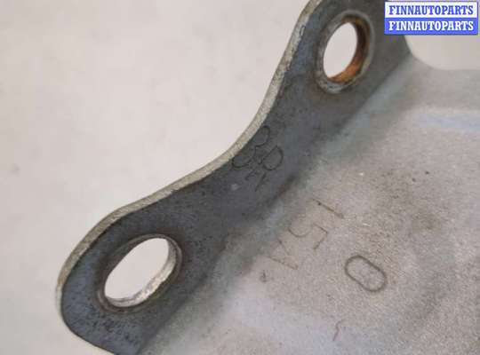 купить Петля капота на Toyota Corolla E15 2006-2013