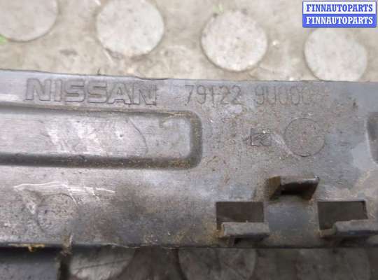 купить Кронштейн бампера на Nissan Note E11 2005-2013