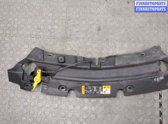 купить Накладка замка капота на Ford Kuga 2016-2019