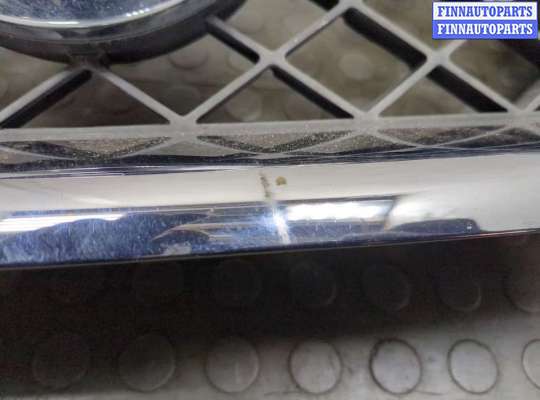 купить Решетка радиатора на Nissan Navara 2004-2015