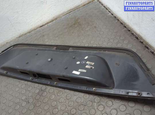 купить Накладка крышки багажника (двери) на Mercedes E W211 2002-2009