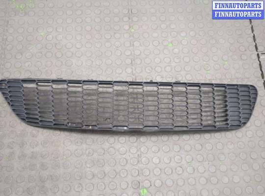 купить Заглушка (решётка) бампера на Nissan Micra K12E 2003-2010