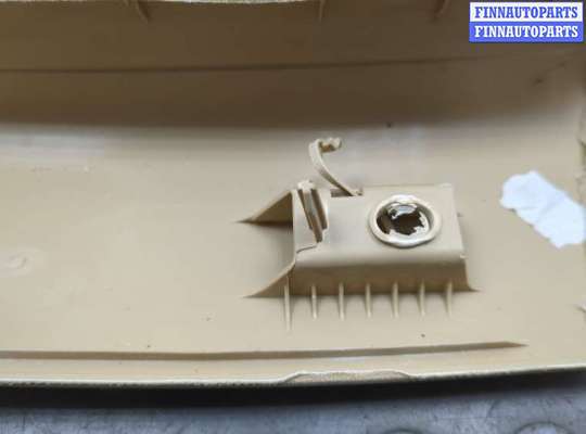 купить Обшивка стойки на Volkswagen Touareg 2002-2007