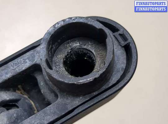 купить Щеткодержатель на Nissan Pathfinder 2012-2020