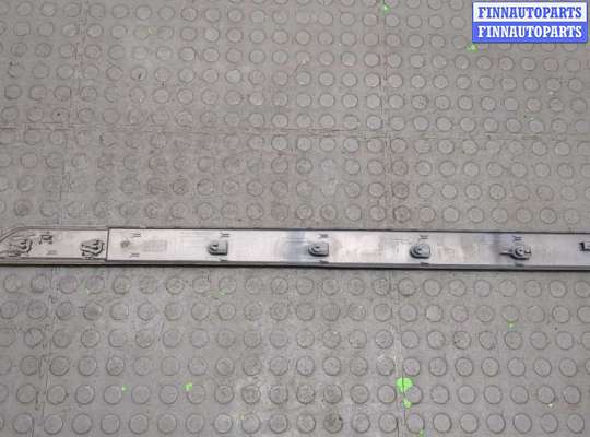 купить Молдинг двери на Renault Megane 2 2002-2009