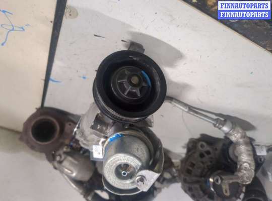 купить Насос водяной (помпа) на Mercedes C W204 2007-2013