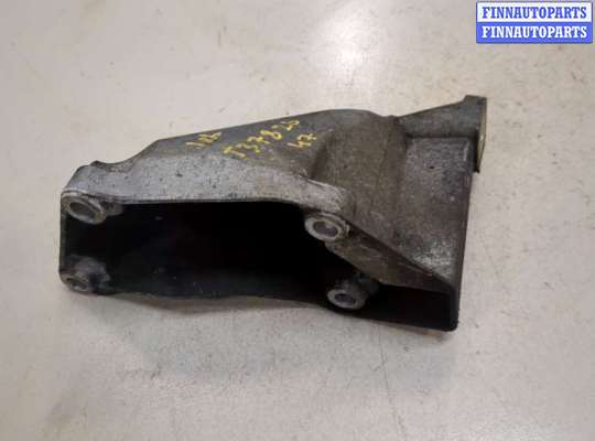 купить Кронштейн двигателя на Volkswagen Passat 5 2000-2005