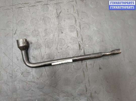 купить Ключ балонный на Toyota RAV 4 2006-2013