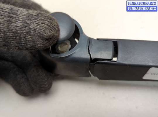 купить Щеткодержатель на Volkswagen Passat 6 2005-2010