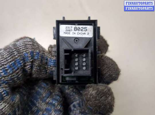 купить Кнопка стояночного тормоза (ручника) на Chevrolet Equinox 2017-2024