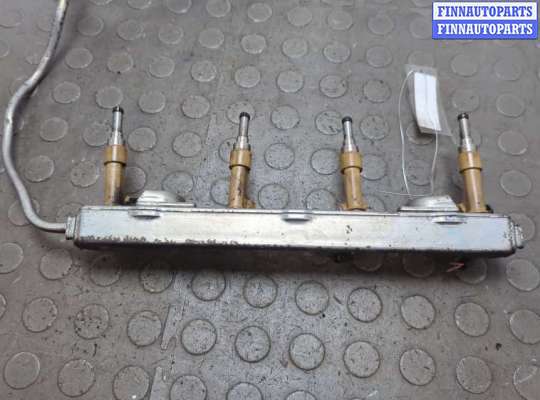 купить Форсунка топливная на Toyota Auris E15 2006-2012