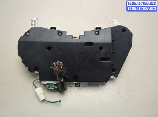 купить Щиток приборов (приборная панель) на Toyota Matrix 2002-2008