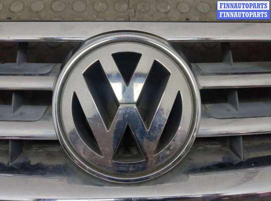 купить Решетка радиатора на Volkswagen Touareg 2002-2007