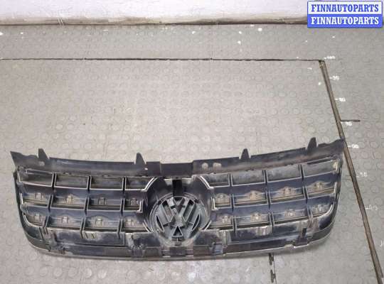 Решетка радиатора на Volkswagen Touareg I (7L)