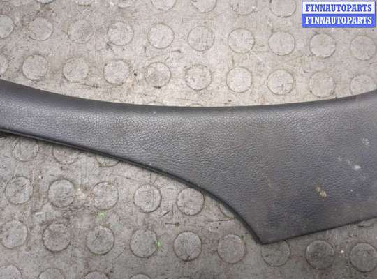 Пластик центральной консоли MB1720668 на Mercedes E W211 2002-2009