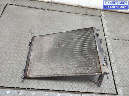 купить Радиатор охлаждения двигателя на Renault Scenic 1996-2002