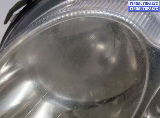 Фара передняя на Mercedes-Benz CLK (W209)