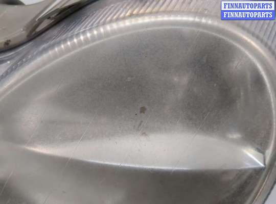 Фара передняя на Mercedes-Benz CLK (W209)